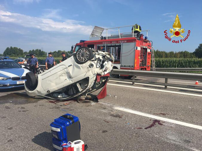 La Fiat 500 su cui viaggiavano le due donne