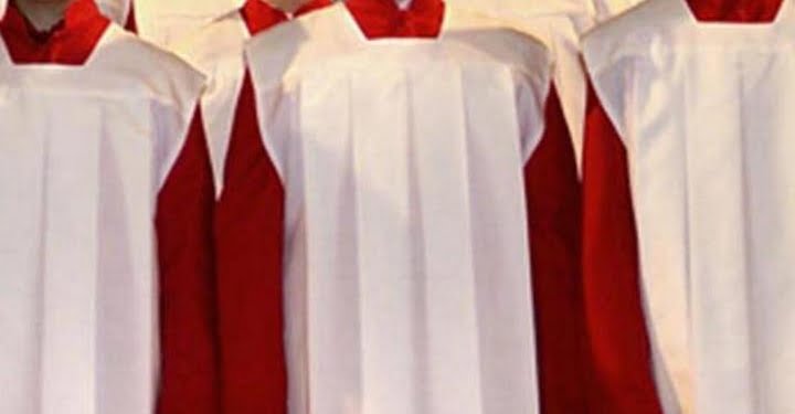 coro_voci_bianche_bambini_pedofilia_chiesa_twitter_2017