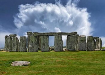 stonehenge-pixabay