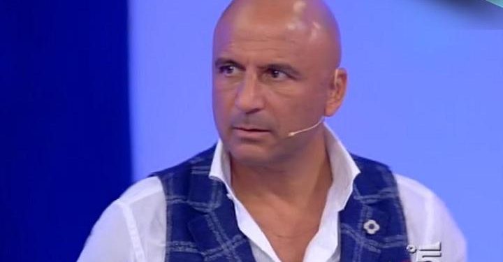 Nino_Castanotto_trono_over