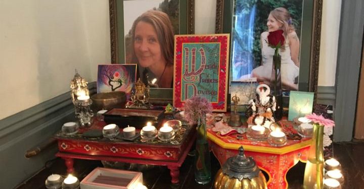 altarino-donna-morta_fb