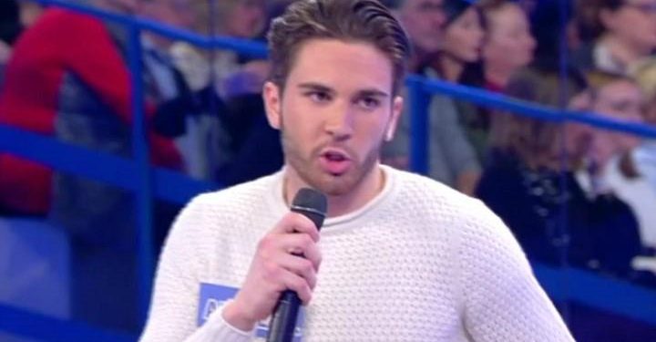 andrea_calligari_uomini_e_donne_corteggiatore_tv_2018