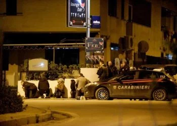 blitz_carabinieri_terrorismo_spara_balcone_davide_magno_lapresse_2018