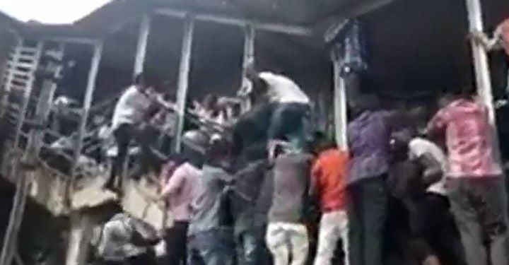 calca_mumbai_video_corriere