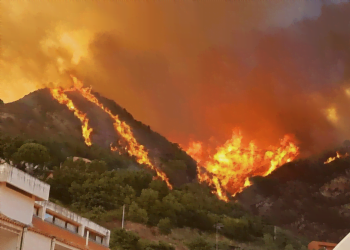 incendio_messina_sicilia_twitter_2017