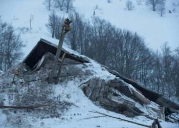 macerie_rigopiano_valanga_lapresse_2017