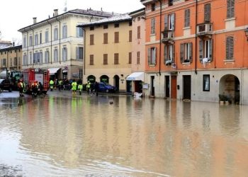 maltempo_pioggia_allagamanto_reggiadicolorno_lapresse_2017