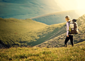 montagna_giovani_cammino_colline_sole_gita_web_2017