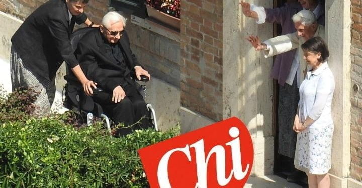 papa_benedetto_xvi_ratzinger_fratello_georg_paparazzi_chi_2017