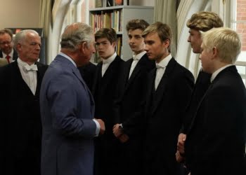 scuola_college_eton_carlo_inghilterra_lapresse_2015