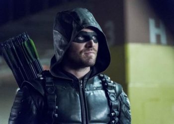 stephenamell_arrow_facebook_2017