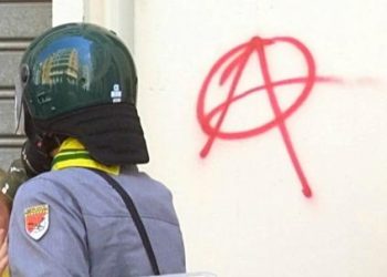 anarchia_scontri1R439