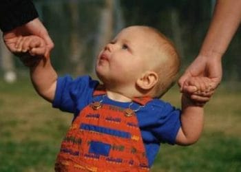 bambino_genitori_R439