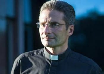 charamsa_pretegayR439