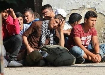 profughi_ragazzi_r439