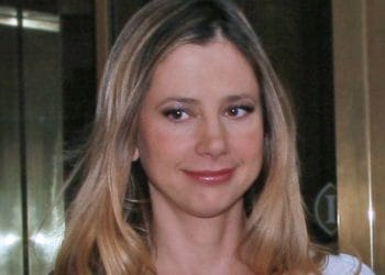 mira_sorvino_wikipedia