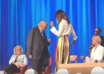 maurizio_costanzo_show_ambra_angiolini_2017