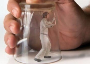 Bicchiere_prigioneR375_21ott08