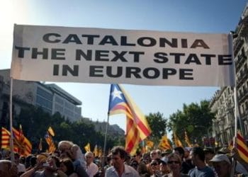 Catalogna_Striscione_indipendenzaR439