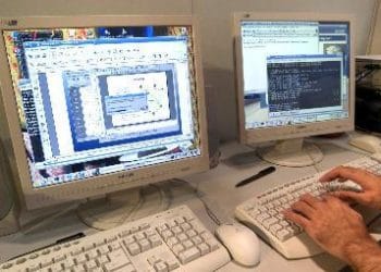 Internet_ComputerR375