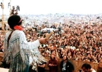 JimiHendrixWoodstock_R375