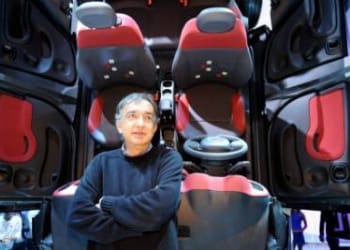 Marchionne_Auto_SpalleR400