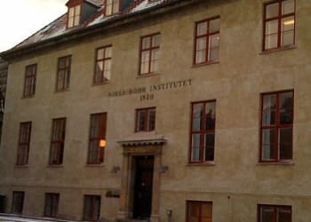 Mazzoni_00_Segre-Bohr_439x302_ok