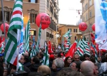 Sindacati_Folla_ManifestazioneR400
