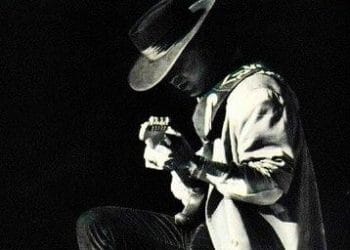 SteveRayVaughan_R375