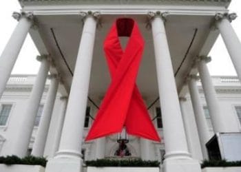 aids-hiv-nastro-rosso