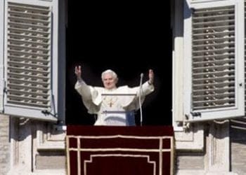 angelus_papa_4gen09_R375