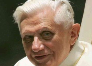 benedettoXVI_ppianoR375_1lug09