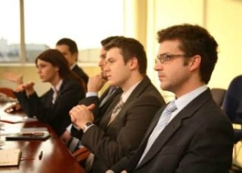 giovani_riunione_r400