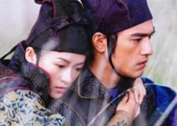 la-foresta-dei-pugnali-volantiR375