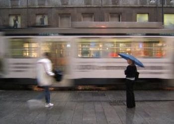 milano_tram_pioggiaR375