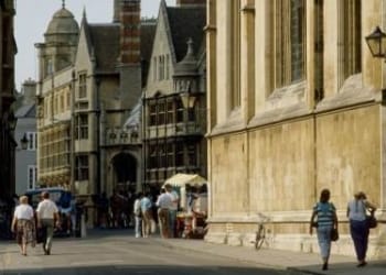 oxford_universitaR400