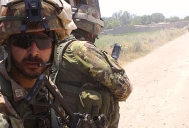 para_pattuglia_afghanistanR375