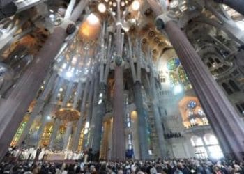 sagrada-familia-r400