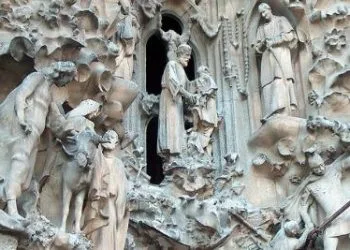 sagradafamilia_particolareR400