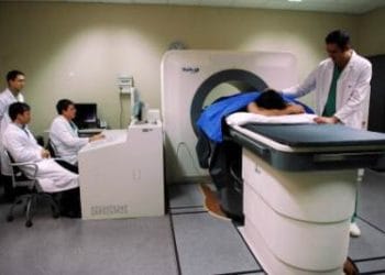 sanita-sanita-ospedale-irccs-medici-operazione