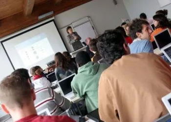 scuola_aulalezioneR375_12set08