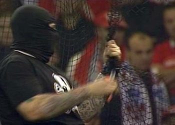 ultrasSerbia_R40012ott10