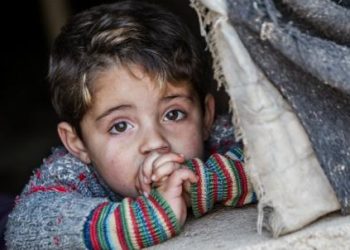 bambino-siriano-tenda_R439