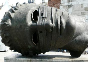 scultura-igor-mitoraj_R439