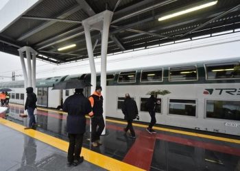 treno_stazione_ospedale_bergamo_trenitalia_lapresse_2018