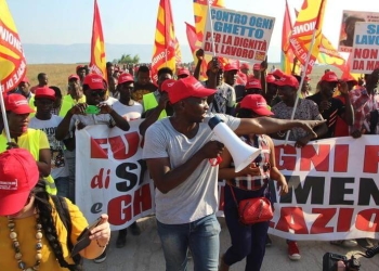Braccianti_Manifestazione_Lapresse