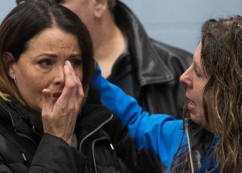 Lavoratori di General Motors licenziati (Lapresse)