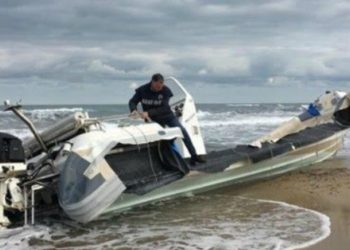 Brindisi, droga sul gommone: arrestati due ventenni