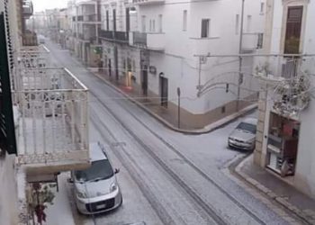 Polignano a mare sotto la grandine, foto da Facebook