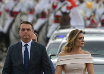 Bolsonaro durante la cerimonia di insediamento (LaPresse)